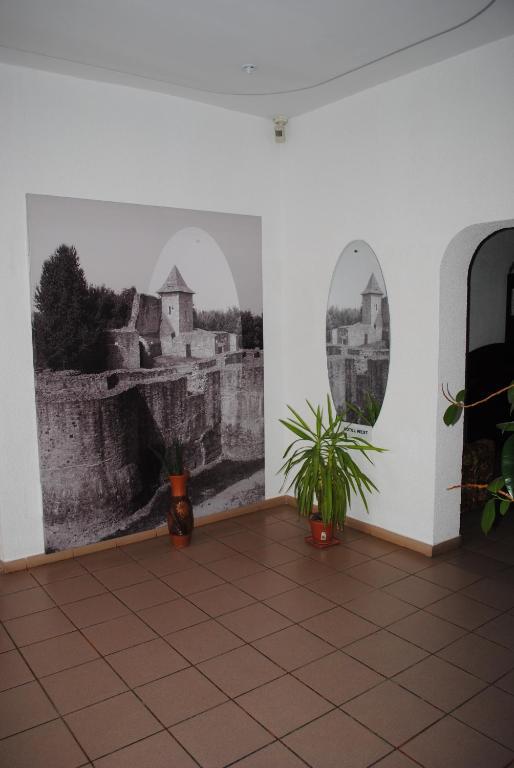 Hotel West Șcheia Kültér fotó