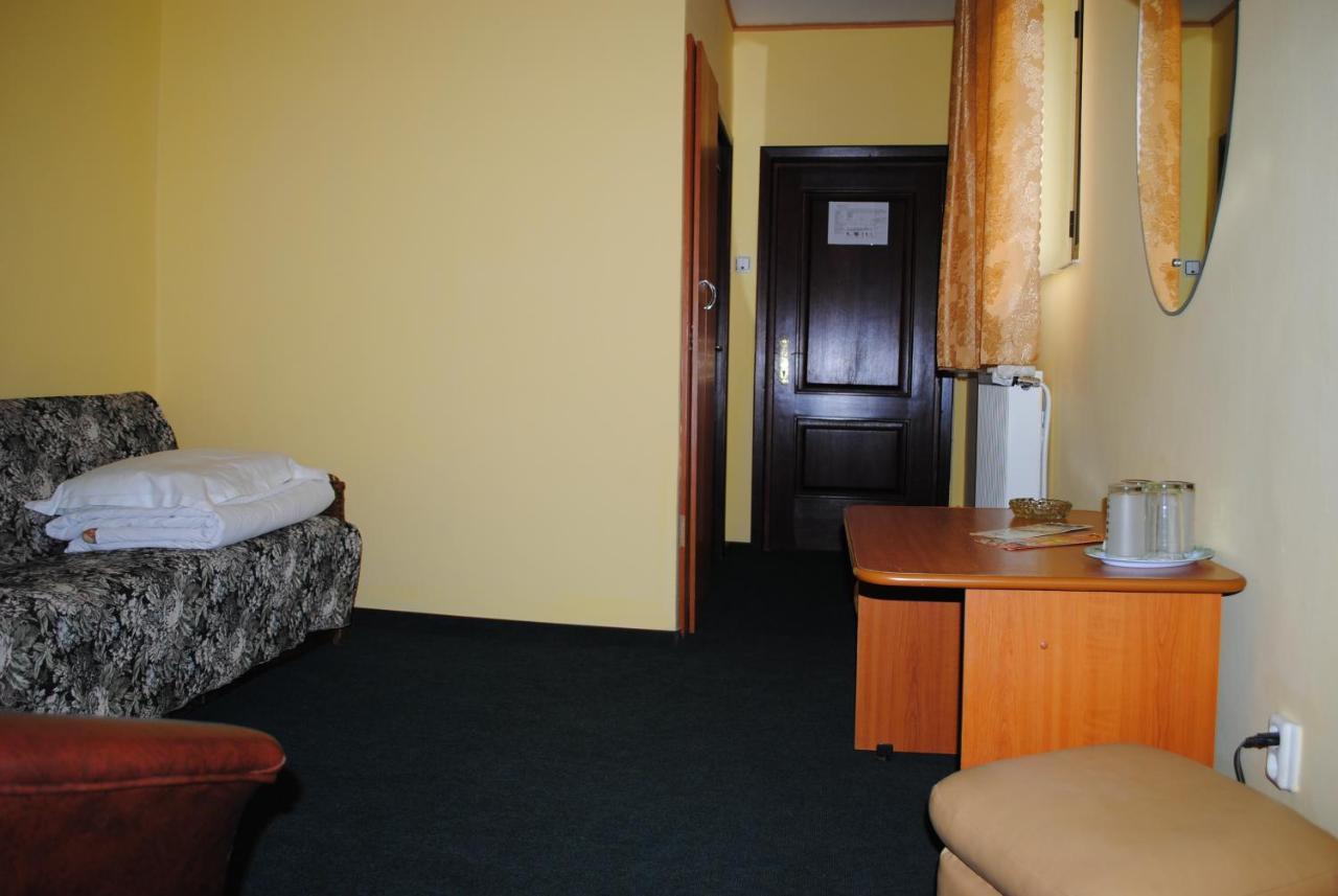 Hotel West Șcheia Szoba fotó